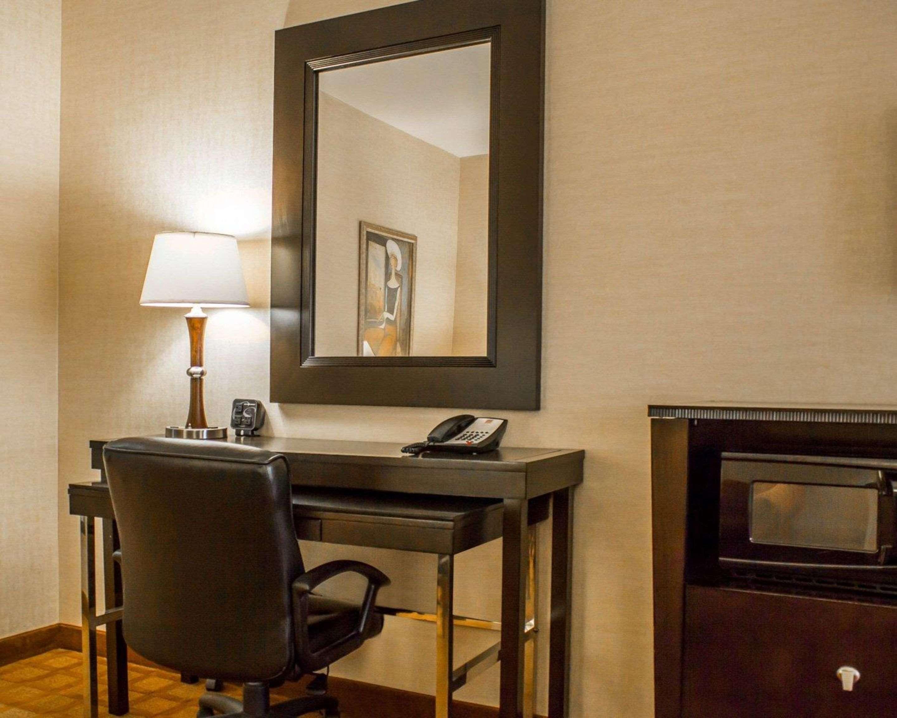 Comfort Hotel Edinboro